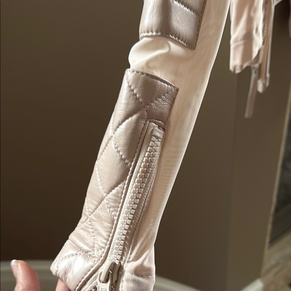 Blanc Noir Women's Pink Quilted Jacket - Picture 4 of 4